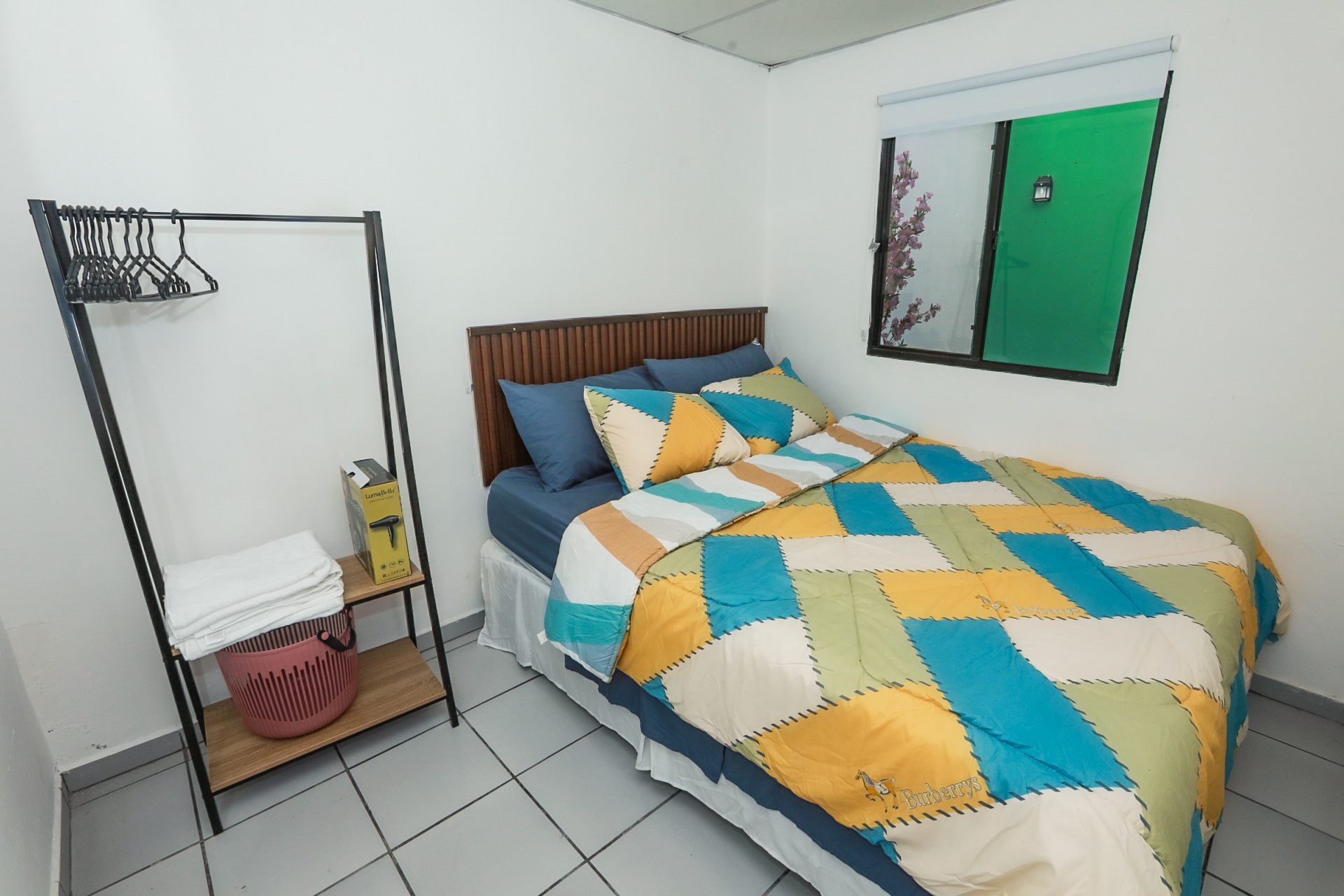 Habitación principal climatizada en Merliot City House